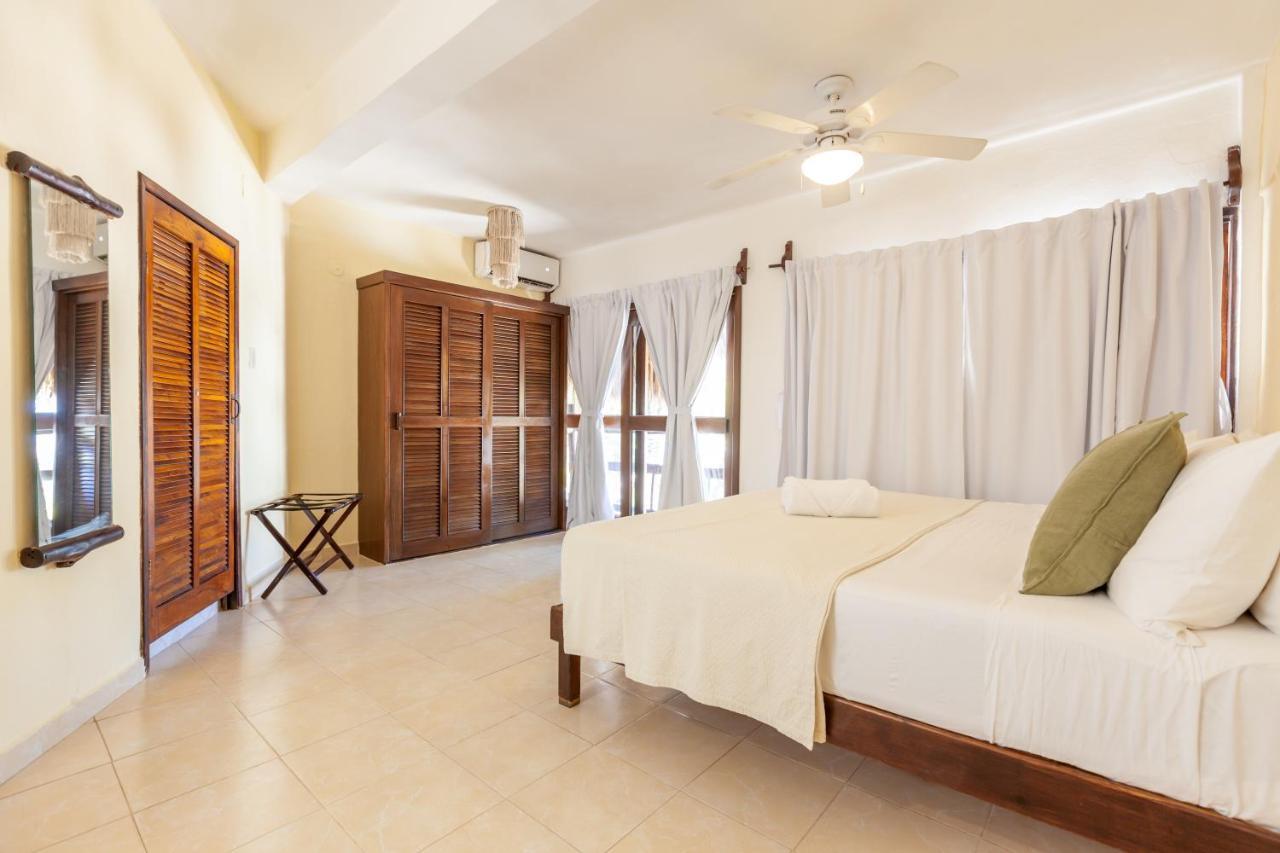 Beachfront Hotel La Palapa - Adults Only Isla Holbox Exterior photo