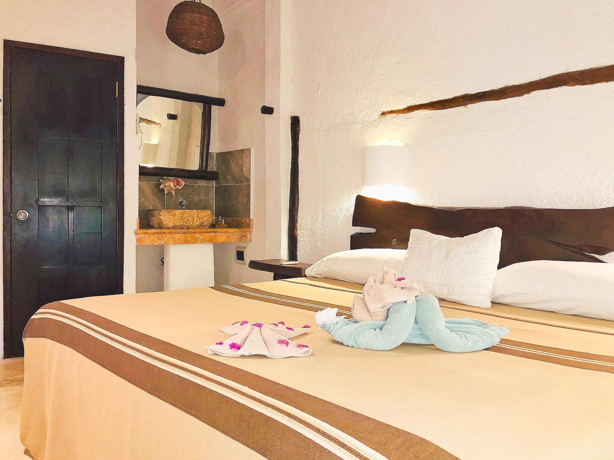 Beachfront Hotel La Palapa - Adults Only Isla Holbox Exterior photo