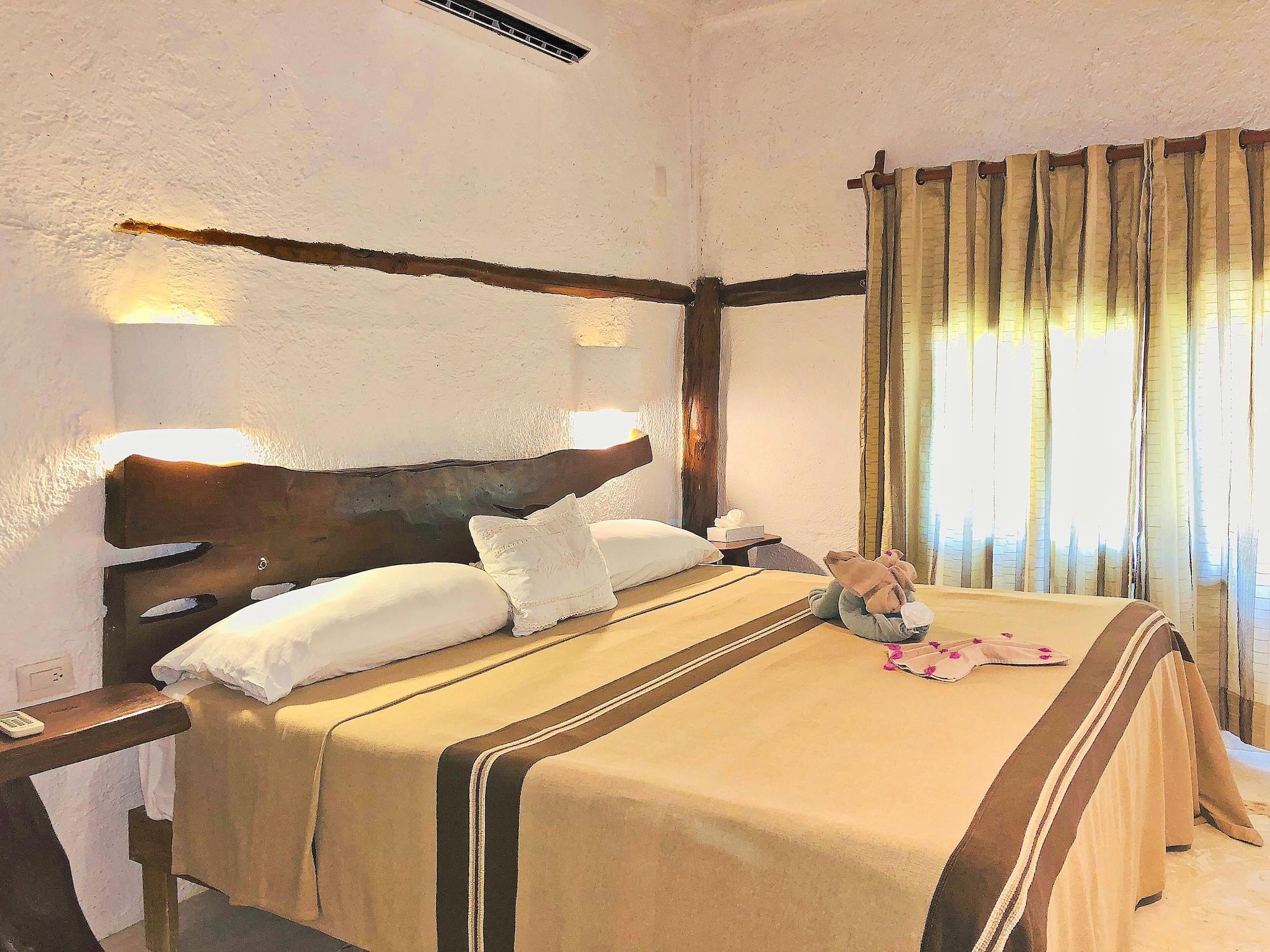 Beachfront Hotel La Palapa - Adults Only Isla Holbox Exterior photo