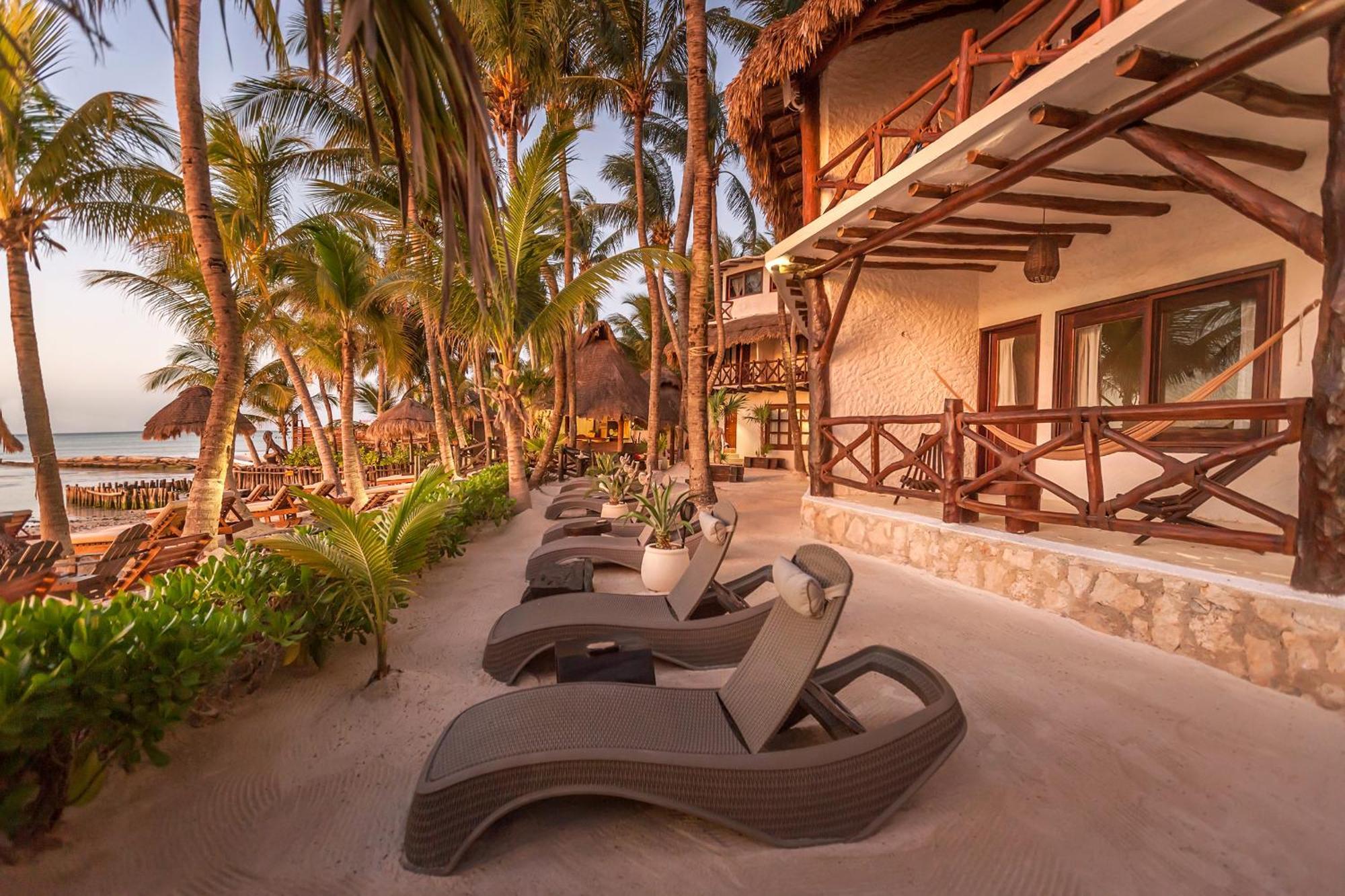 Beachfront Hotel La Palapa - Adults Only Isla Holbox Exterior photo