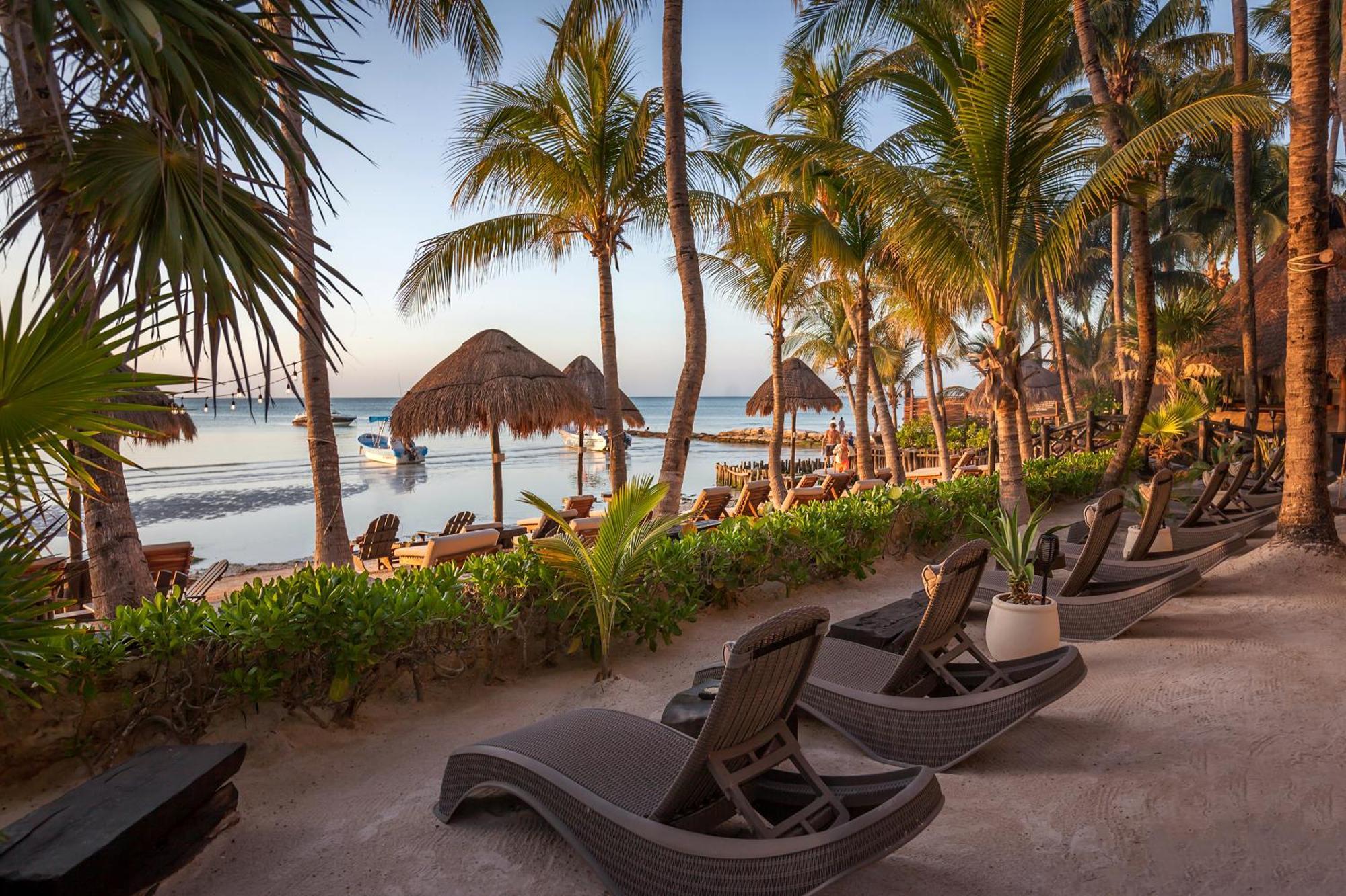 Beachfront Hotel La Palapa - Adults Only Isla Holbox Exterior photo